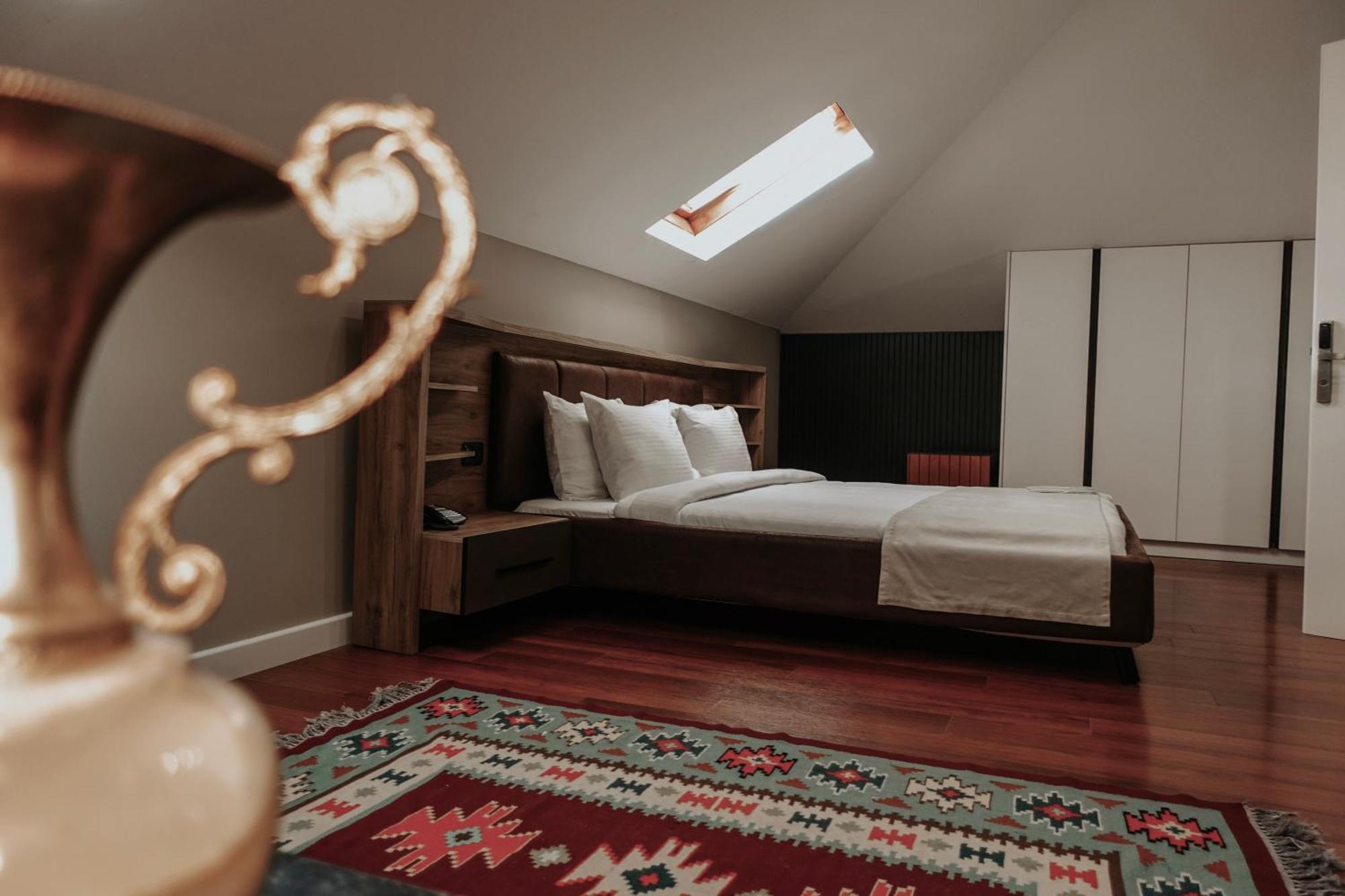 Domus Hotel 3*
