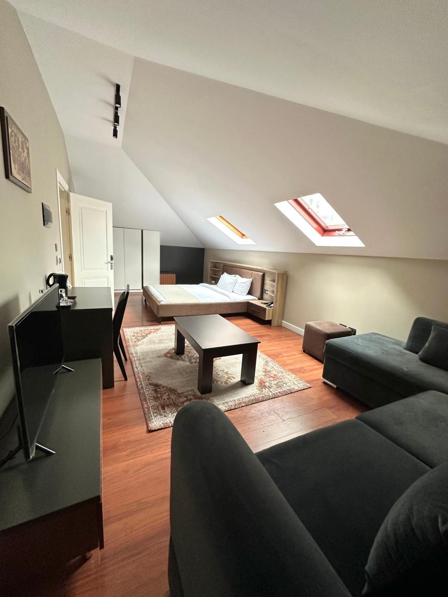 Hotel Residenza Monun Tirana